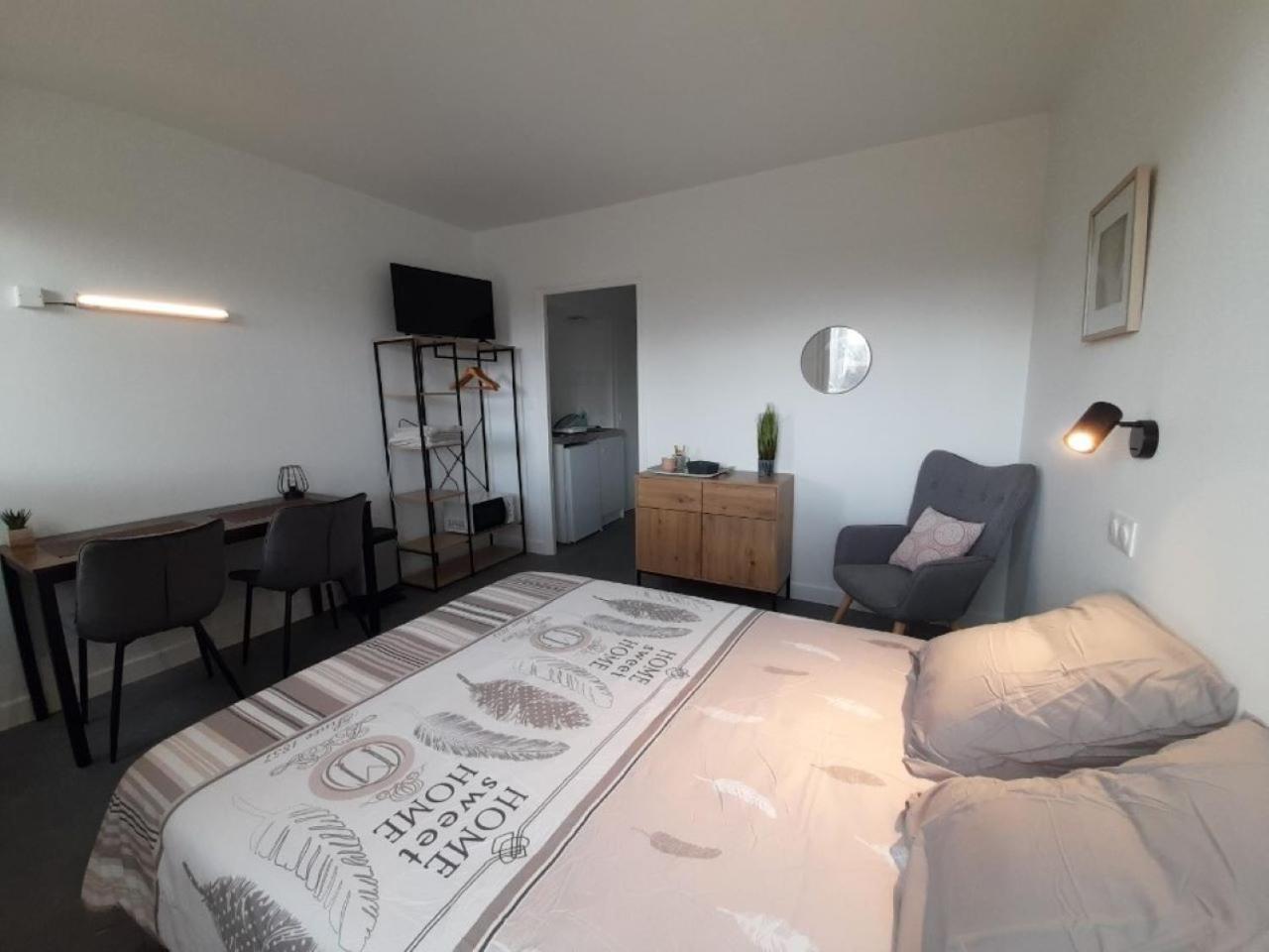 Residence Du Leon Landivisiau Dış mekan fotoğraf
